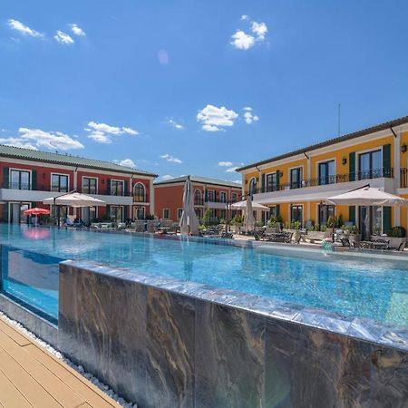 Villas For 4 Or 6 Adults In Therma Village Kranevo Esterno foto