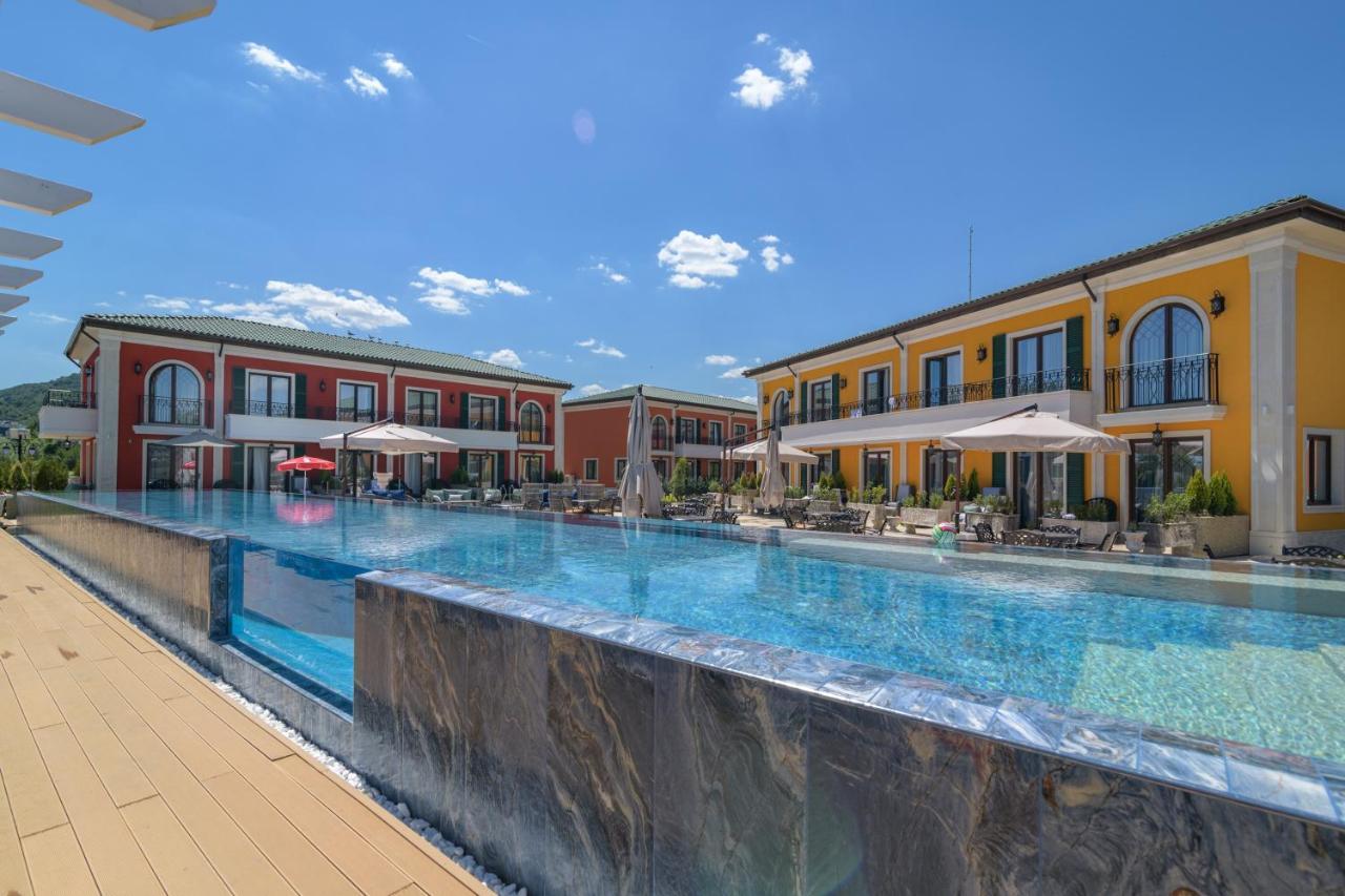 Villas For 4 Or 6 Adults In Therma Village Kranevo Esterno foto